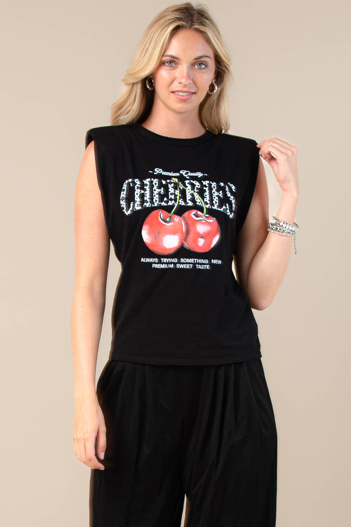 T1154-5793-Mira Animal Cherry Print Tank Top