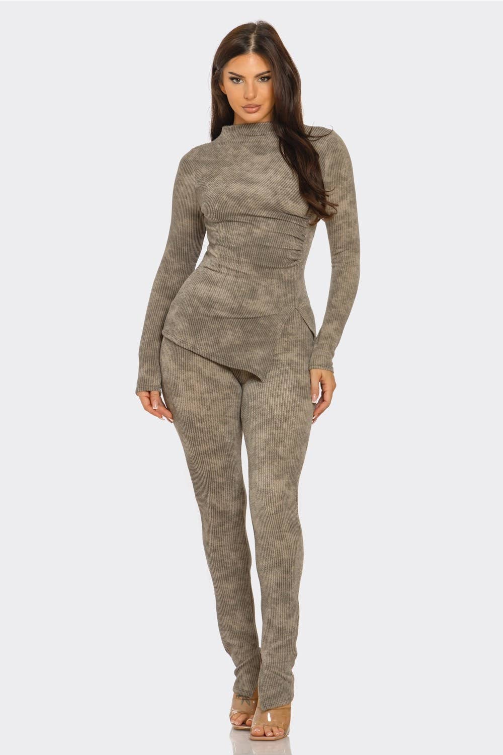 Stylish two-piece set in a ribbed