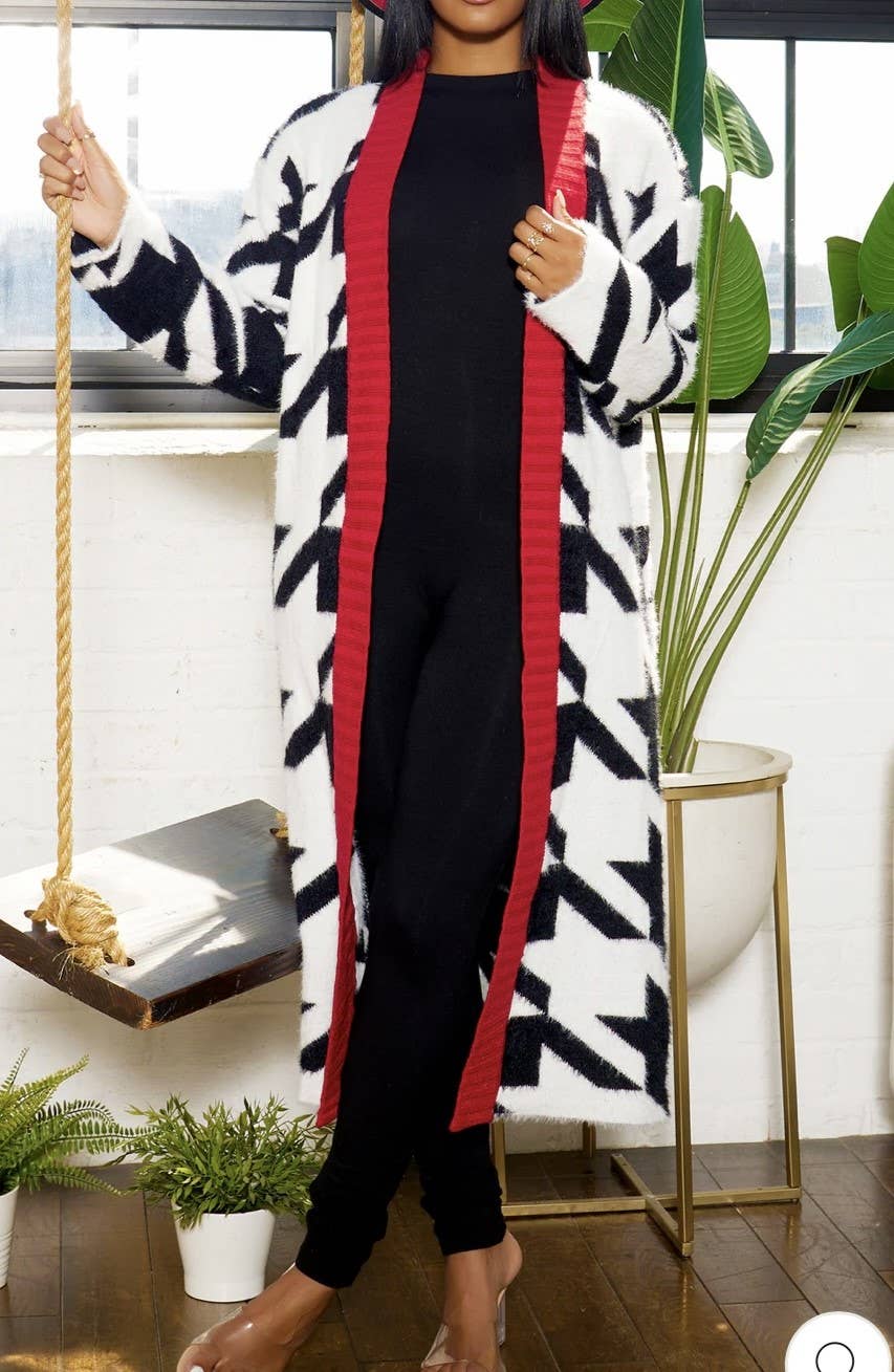 MULTI COLOR PATTERN OVER-SIZED KNIT LONG SEATER CARDIGAN