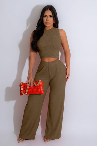 TEXTURED CROP TOP & PANTS SET