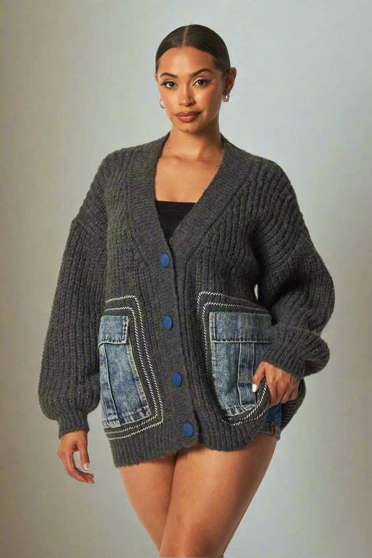 Oversized cardigan with unique denim pockets on the front